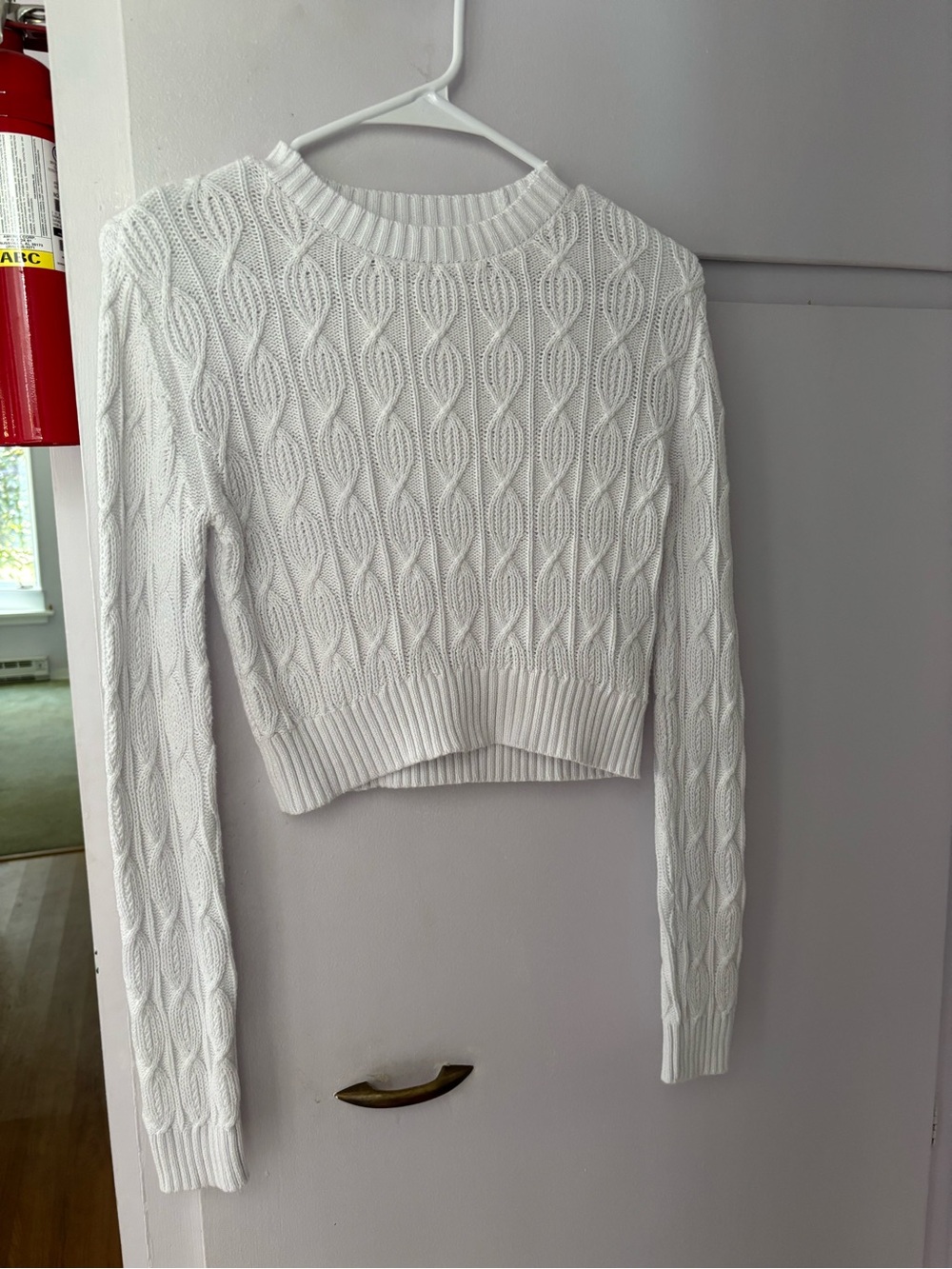 DKNY White Cable-Knit Crewneck Cropped Sweater